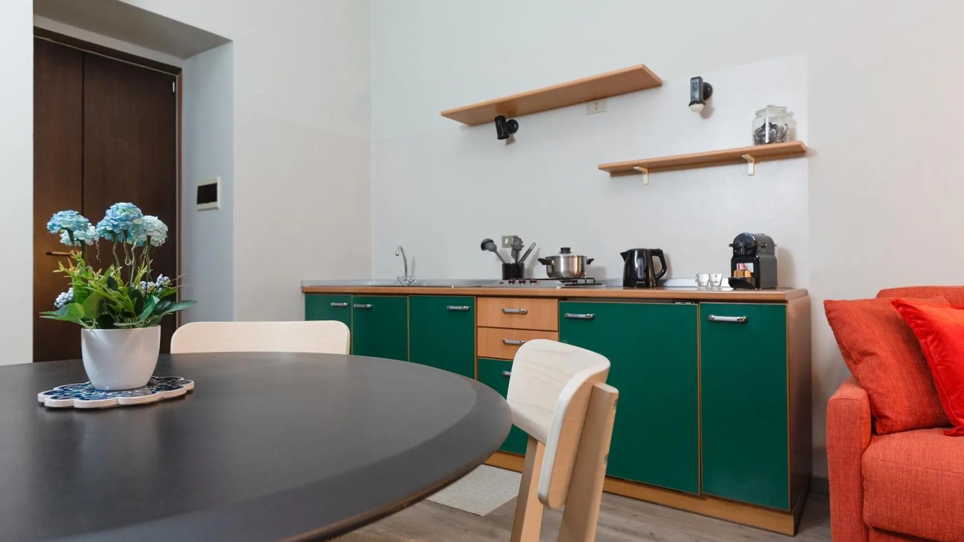 Da Laura Home - City Center - M1 Station Milan
