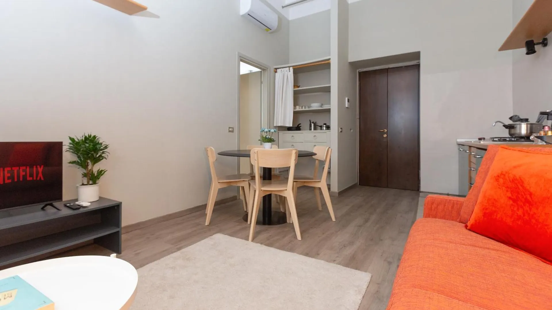 Apartmán Da Laura Home - City Center - M1 Station Milán